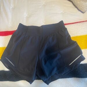 Lululemon Hotty hot shorts